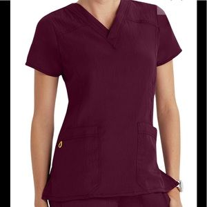 WonderWink Scrub Top Size Small. New with tags.